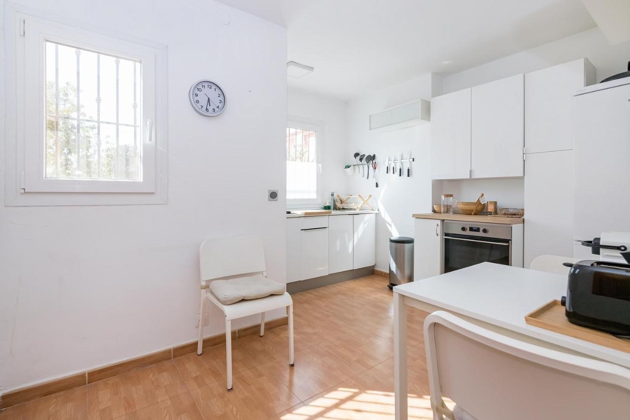 Bhost - Wilkinson Apartment Малага Екстериор снимка